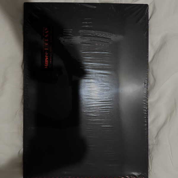 Black sketchbook (unopened)